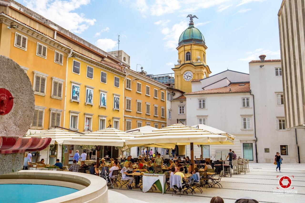 Hotel Deluxe Ploech Rijeka Zewnętrze zdjęcie