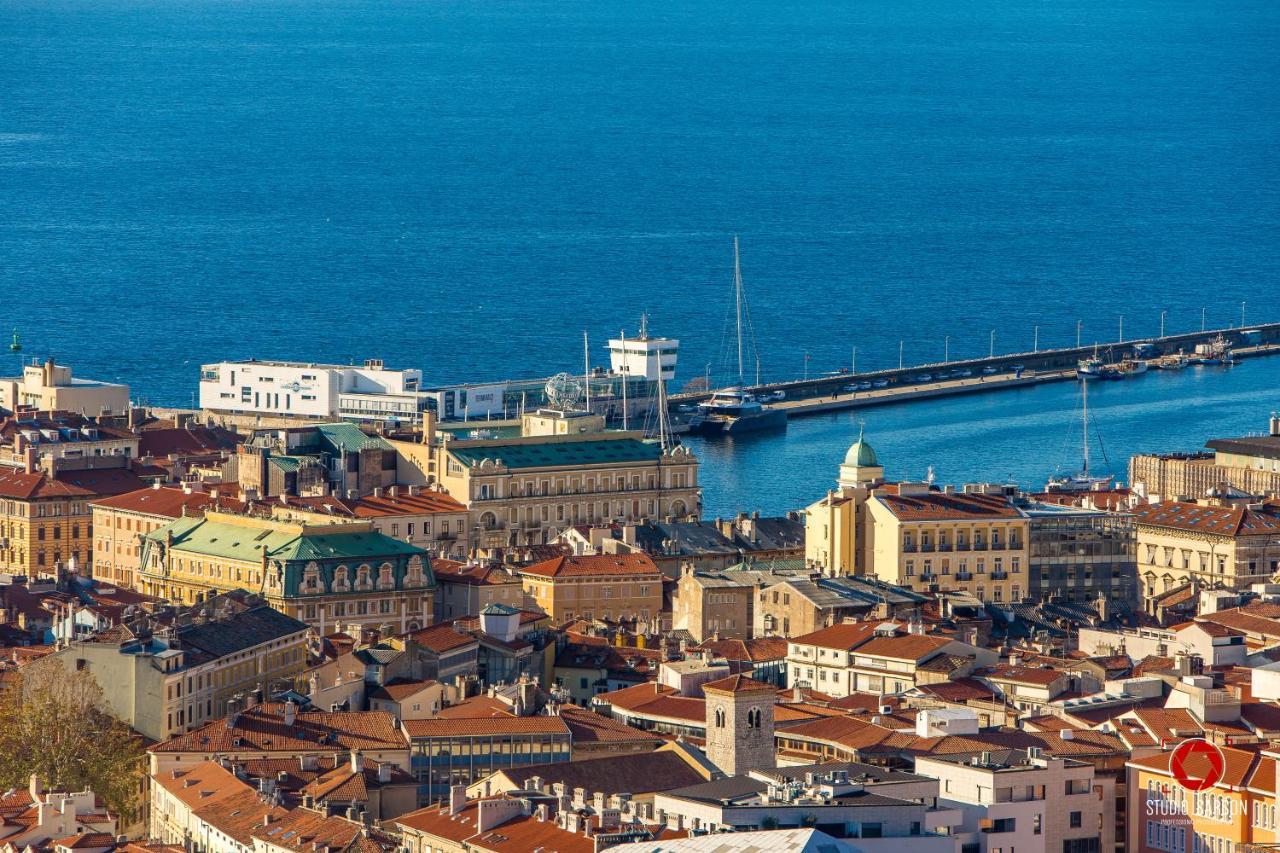 Hotel Deluxe Ploech Rijeka Zewnętrze zdjęcie