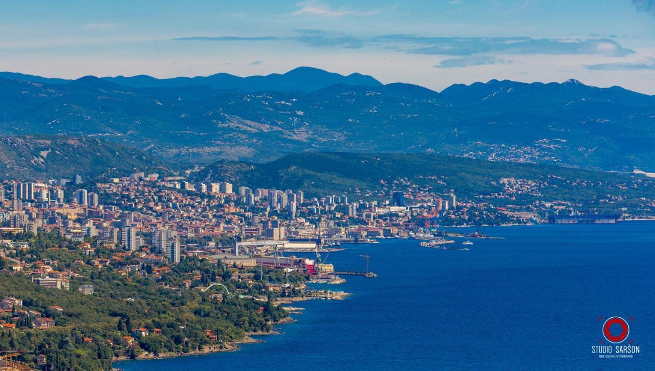 Hotel Deluxe Ploech Rijeka Zewnętrze zdjęcie