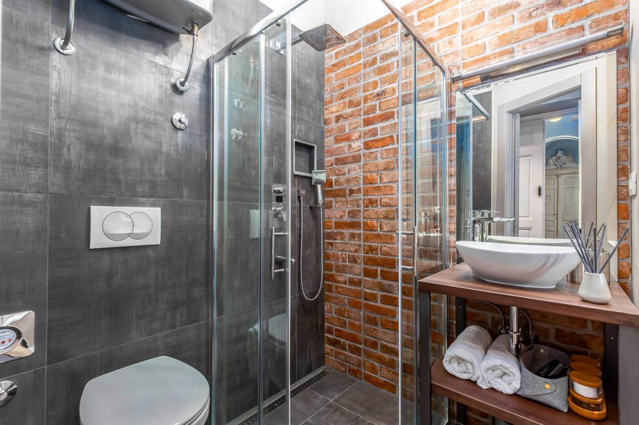 Hotel Deluxe Ploech Rijeka Zewnętrze zdjęcie